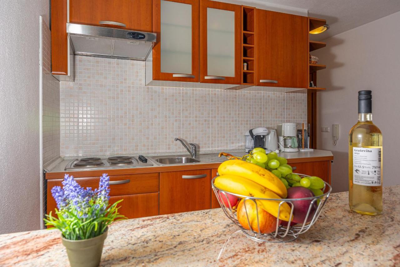 Apartments Lacic 2 Crikvenica Kültér fotó