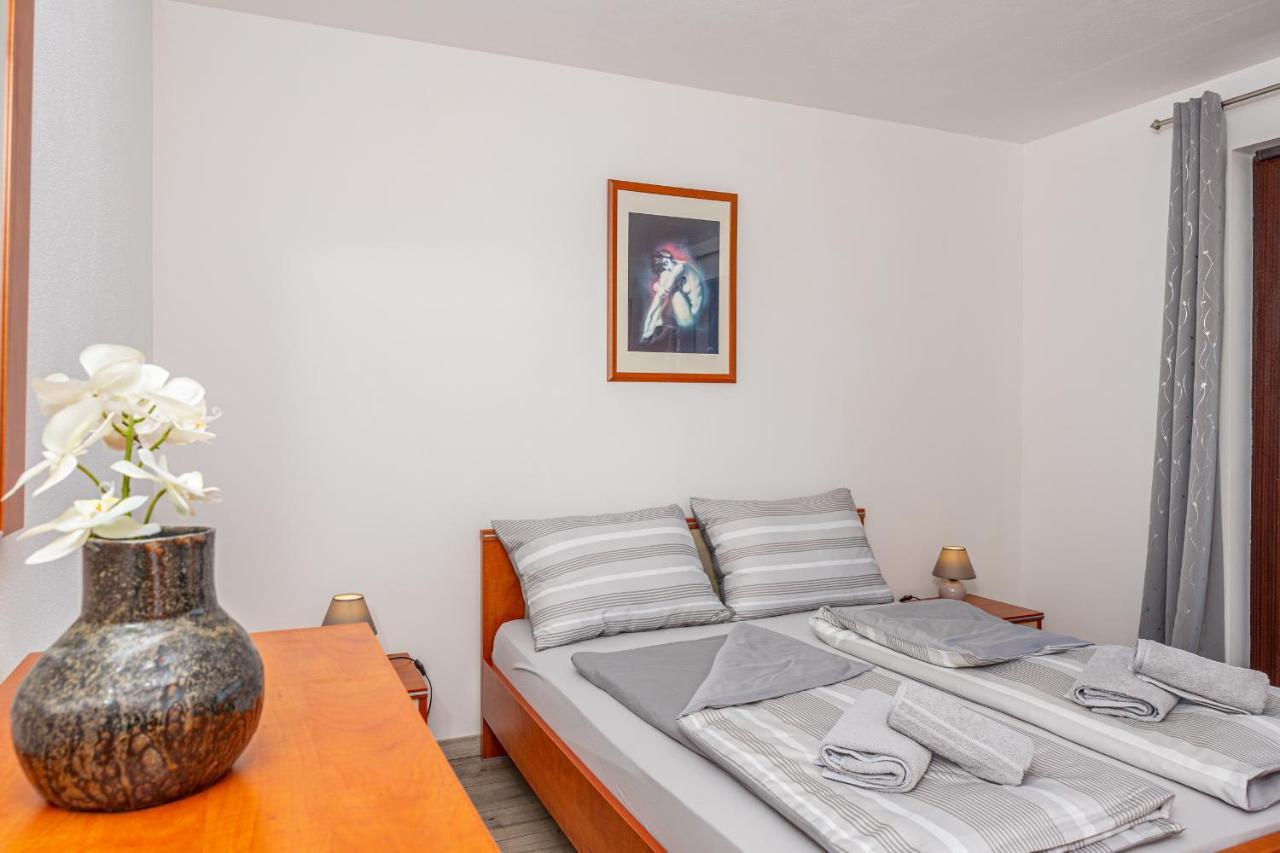 Apartments Lacic 2 Crikvenica Kültér fotó